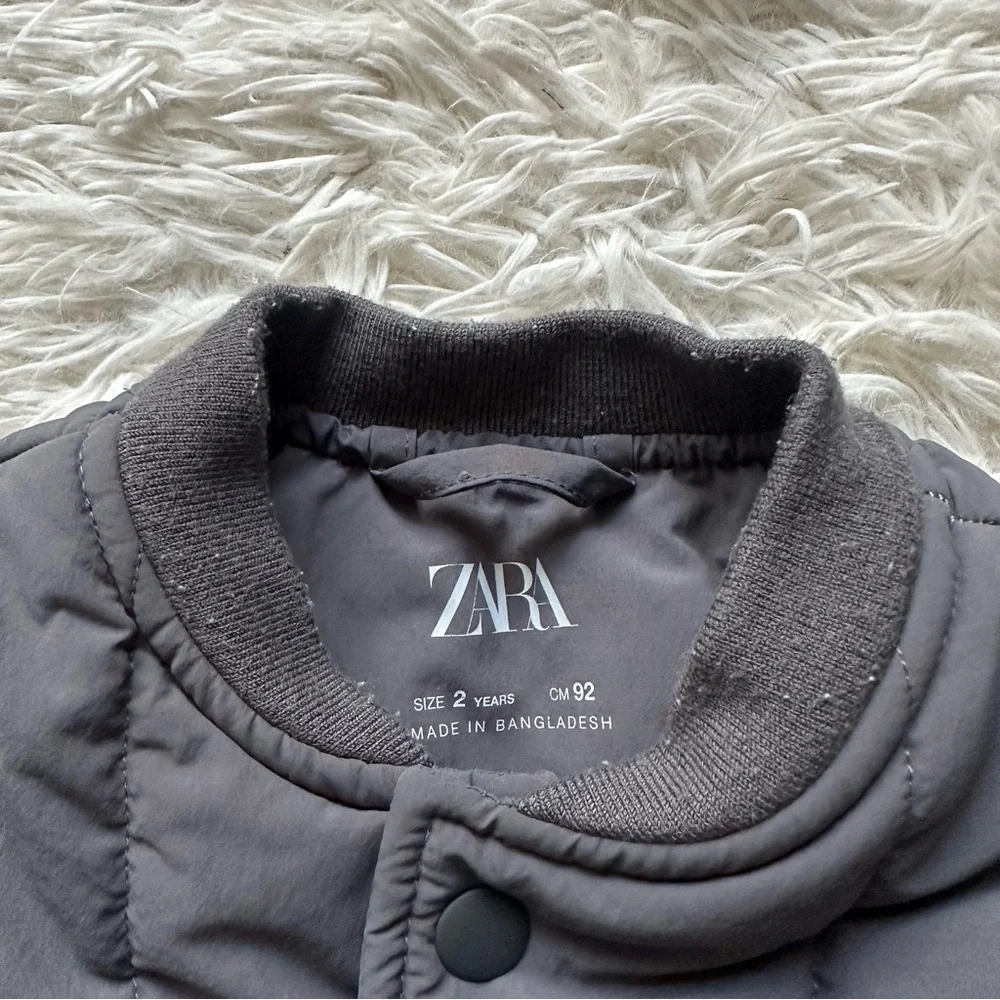 Zara Snap Button Up Puff Vest Gray Size 2 Years - Picture 3 of 8